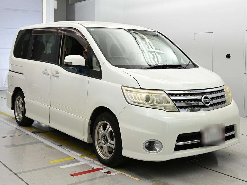 NISSAN SERENA