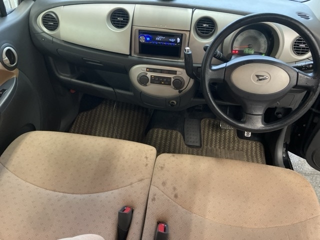 DAIHATSU MOVE LATTE