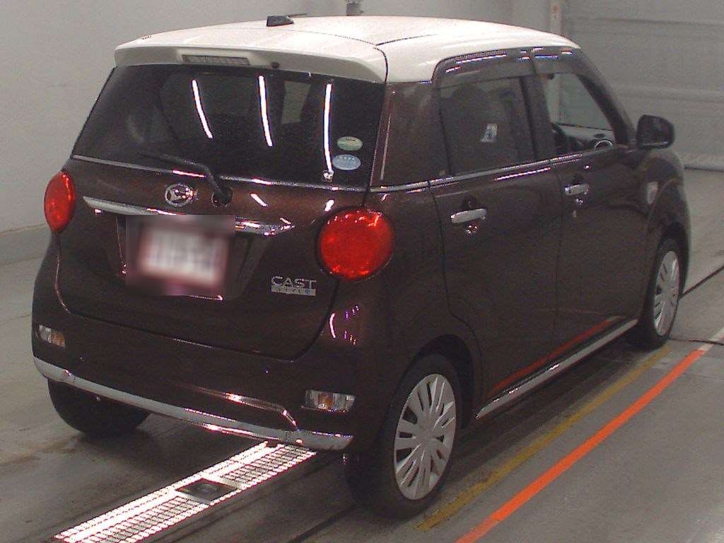 DAIHATSU CAST