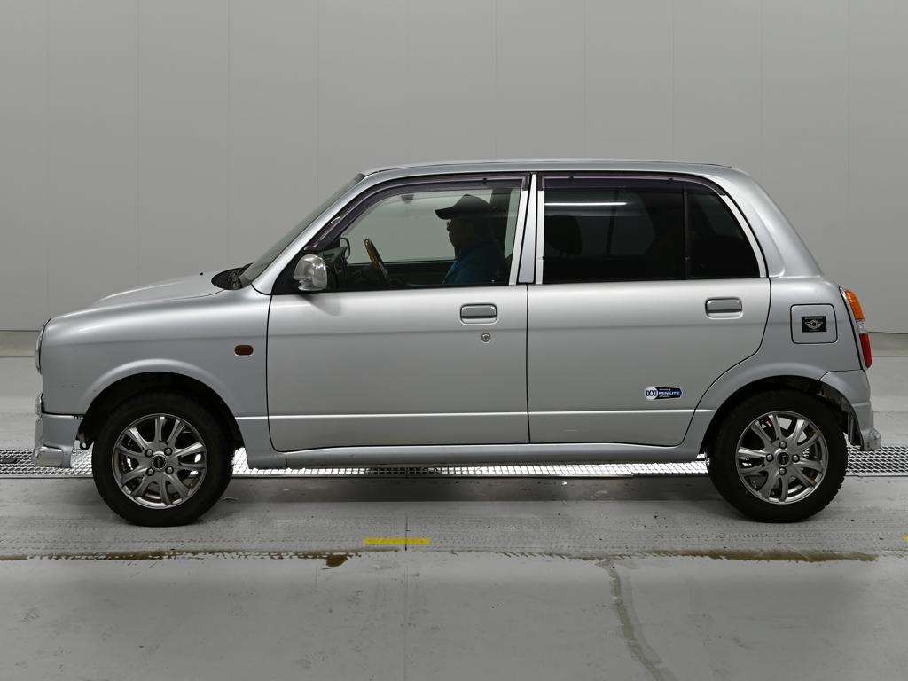 DAIHATSU MIRA GINO