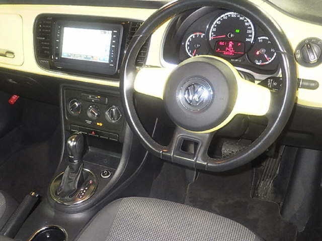 VOLKSWAGEN BEETLE