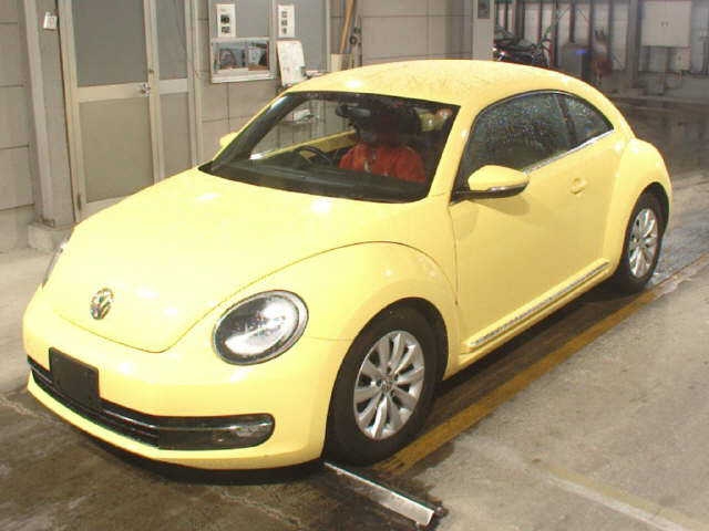 VOLKSWAGEN BEETLE