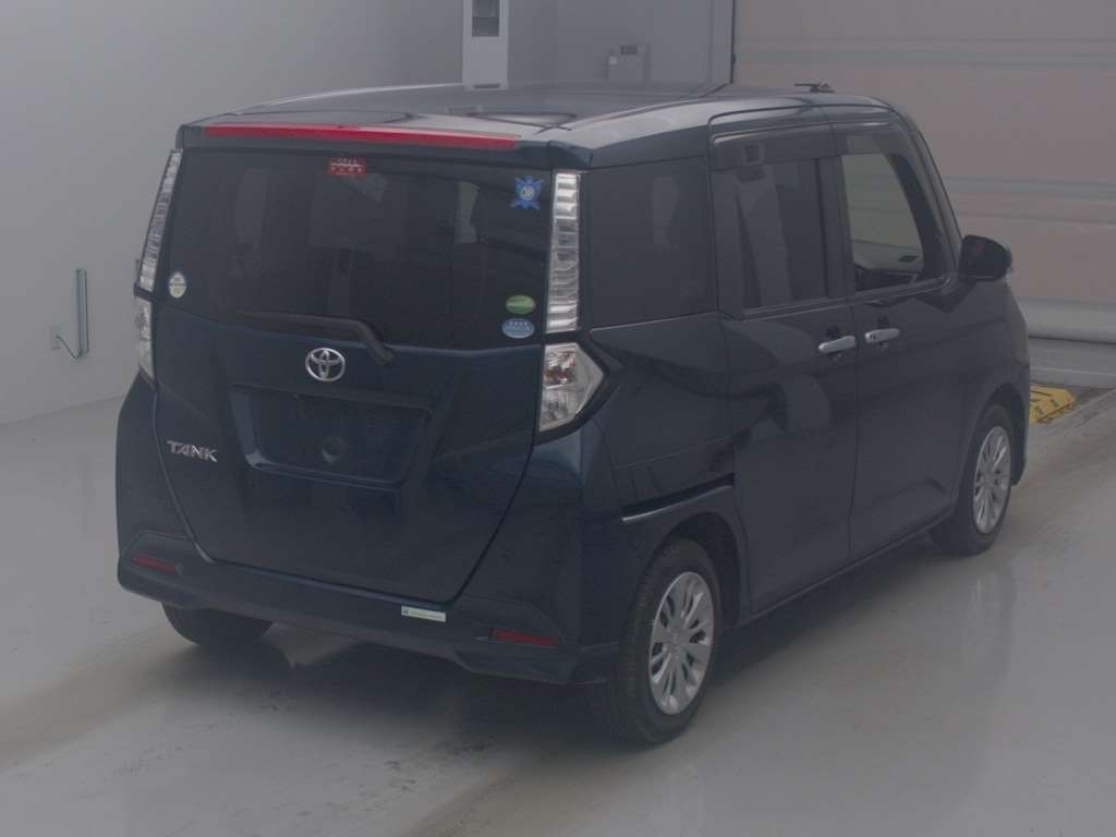 TOYOTA TANK