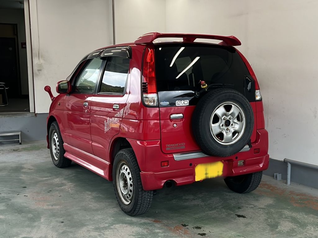 DAIHATSU TERIOS KID
