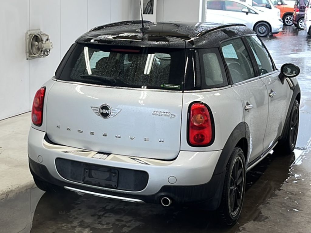 MINI CROSSOVER