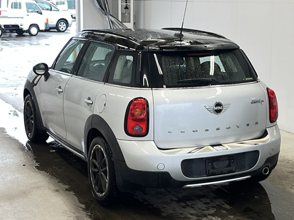 MINI CROSSOVER