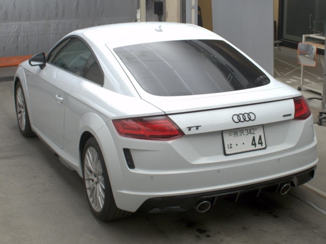 AUDI TT