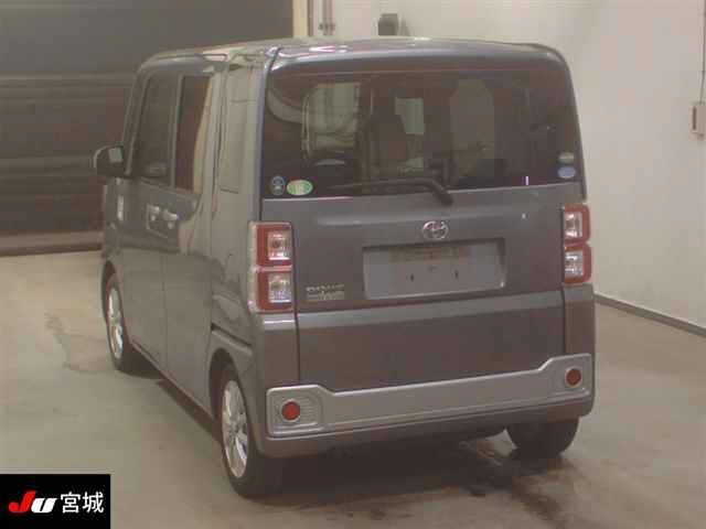 TOYOTA PIXIS MEGA