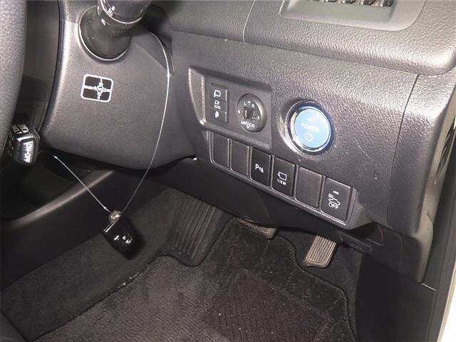 TOYOTA SAI