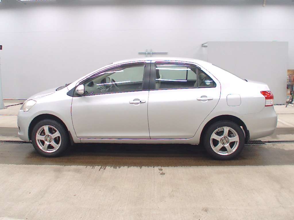 TOYOTA BELTA