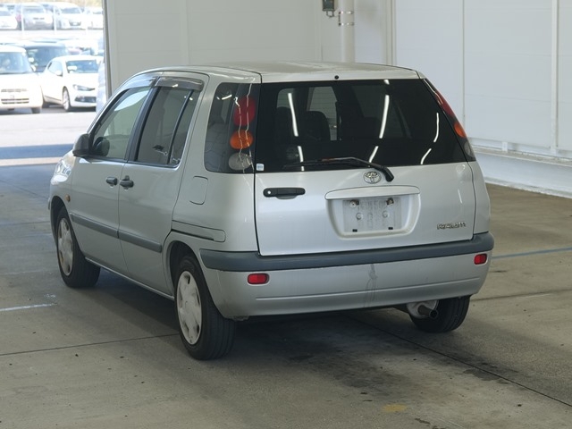 TOYOTA RAUM