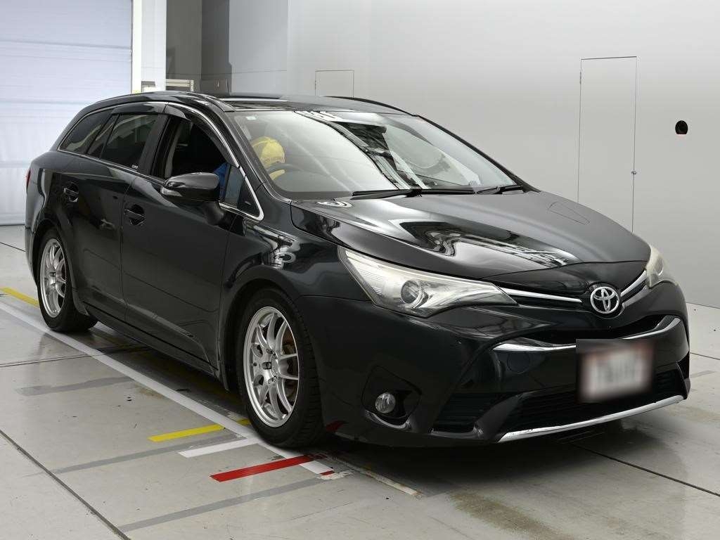 TOYOTA AVENSIS
