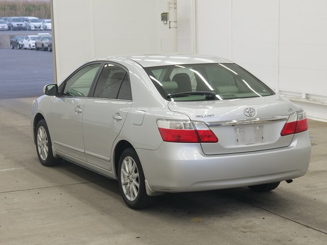 TOYOTA PREMIO