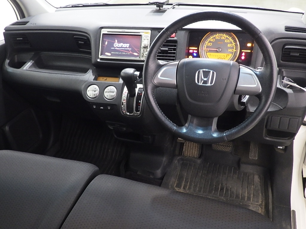 HONDA LIFE