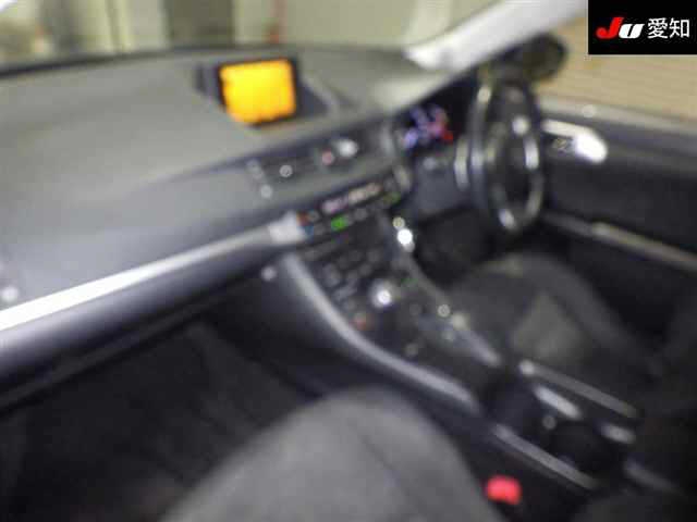 LEXUS CT200H