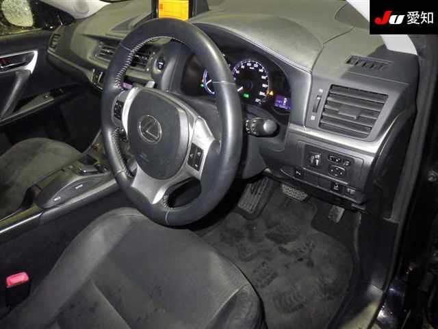 LEXUS CT200H