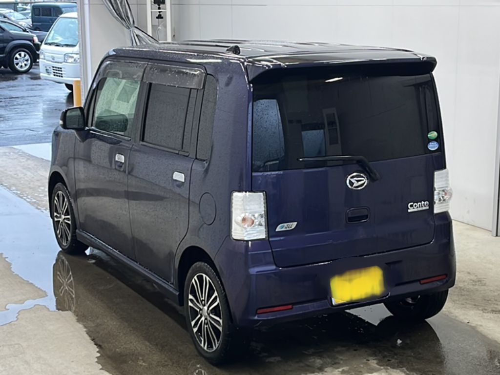 DAIHATSU MOVE CONTE