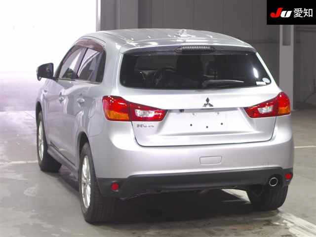 MITSUBISHI RVR