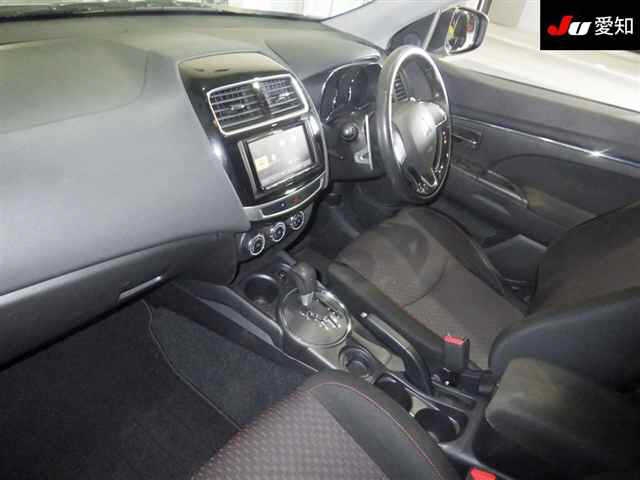 MITSUBISHI RVR