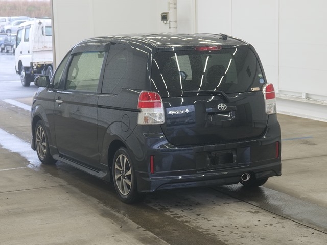 TOYOTA SPADE