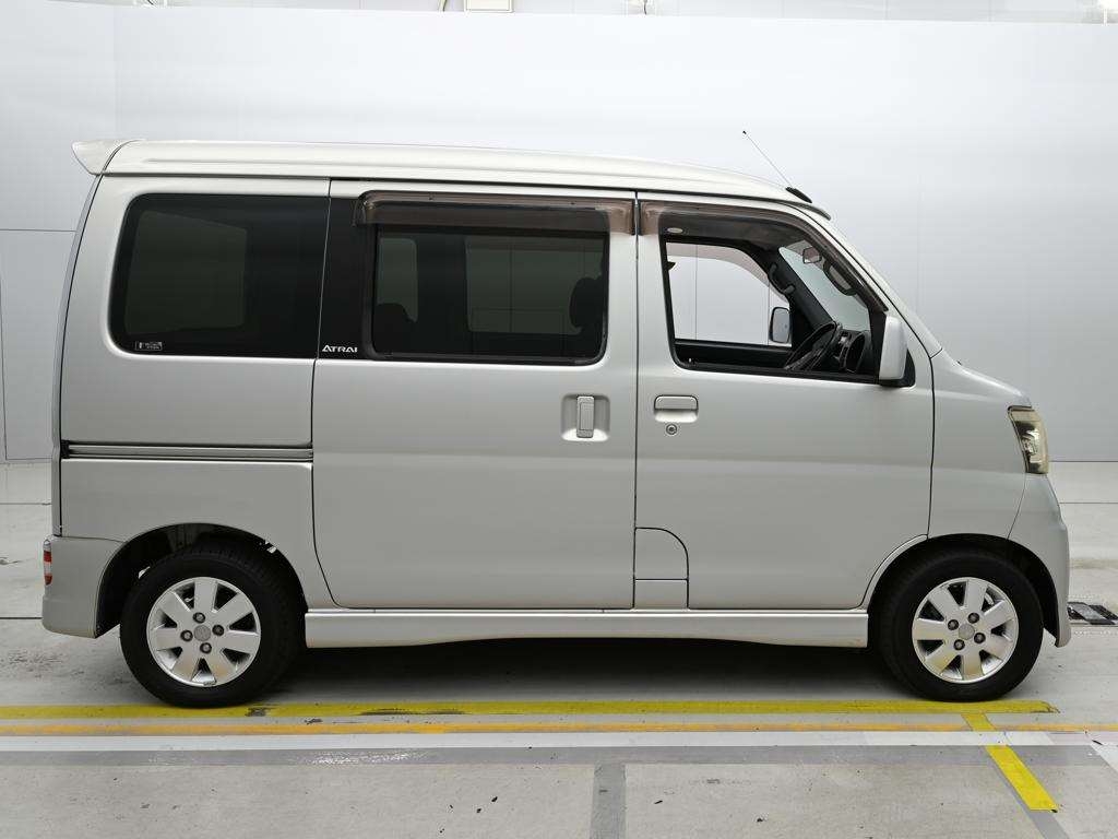 DAIHATSU ATRAI