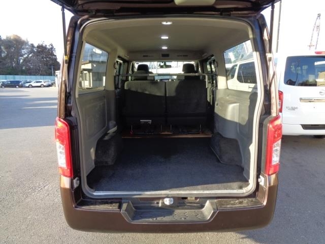 NISSAN NV350 CARAVAN