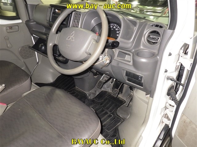 MITSUBISHI MINICAB