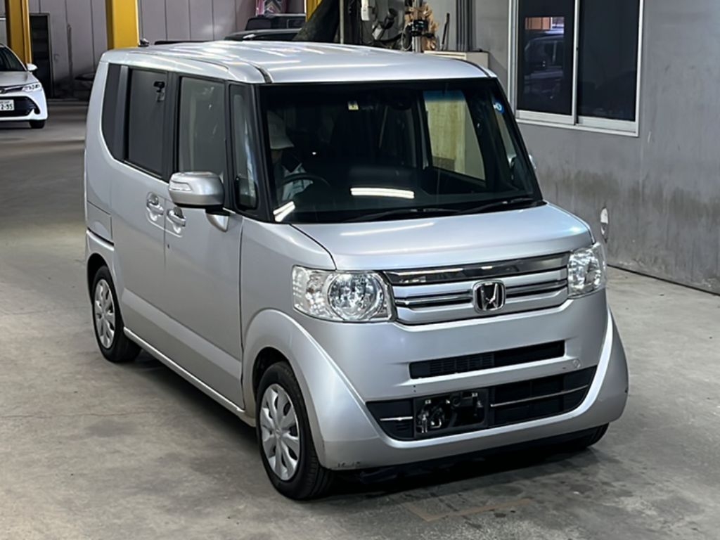HONDA N-BOX+