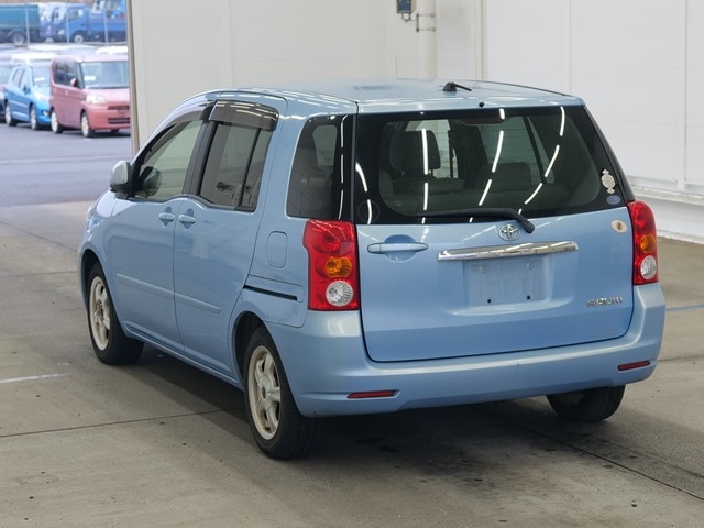 TOYOTA RAUM