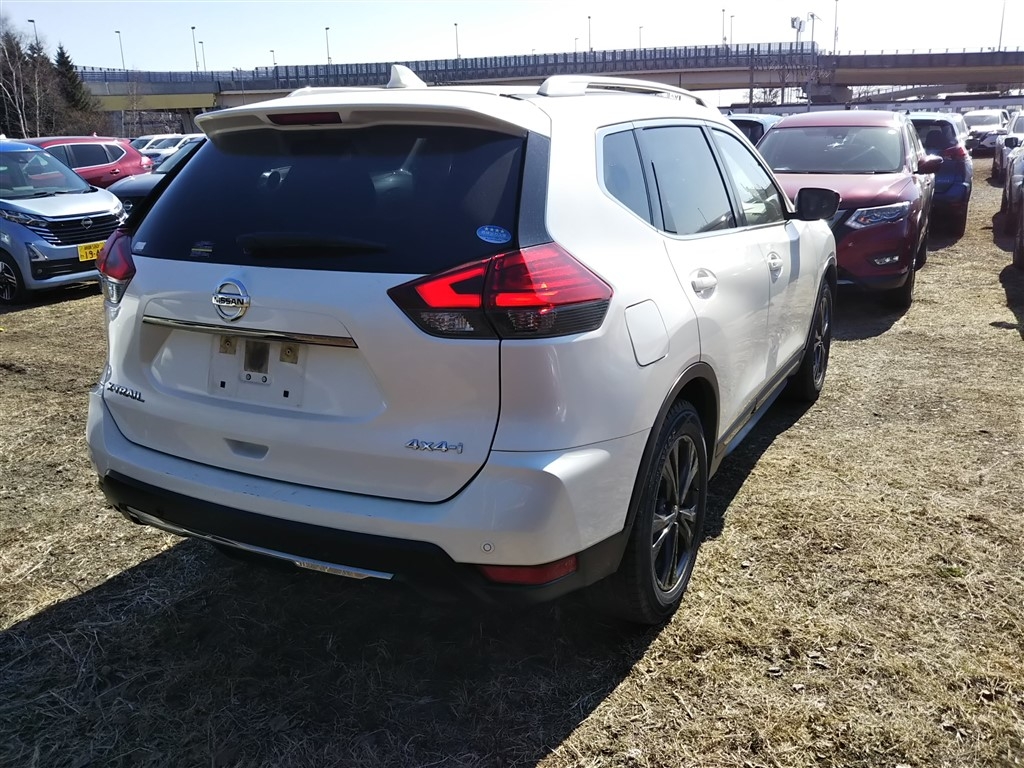 NISSAN X-TRAIL