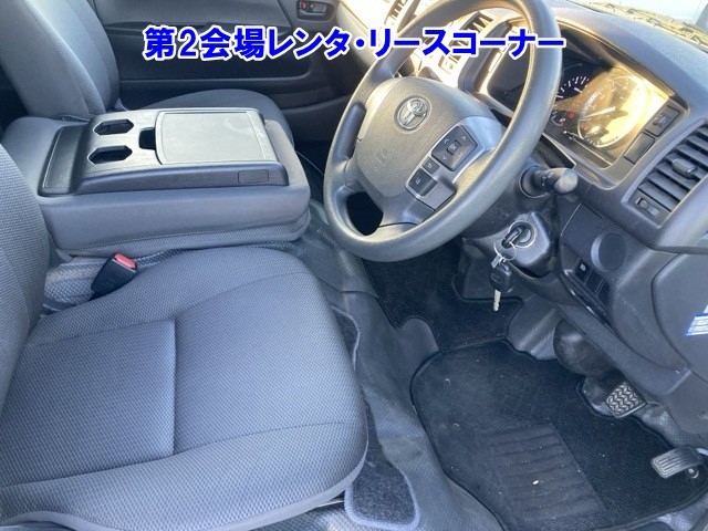 TOYOTA REGIUS ACE