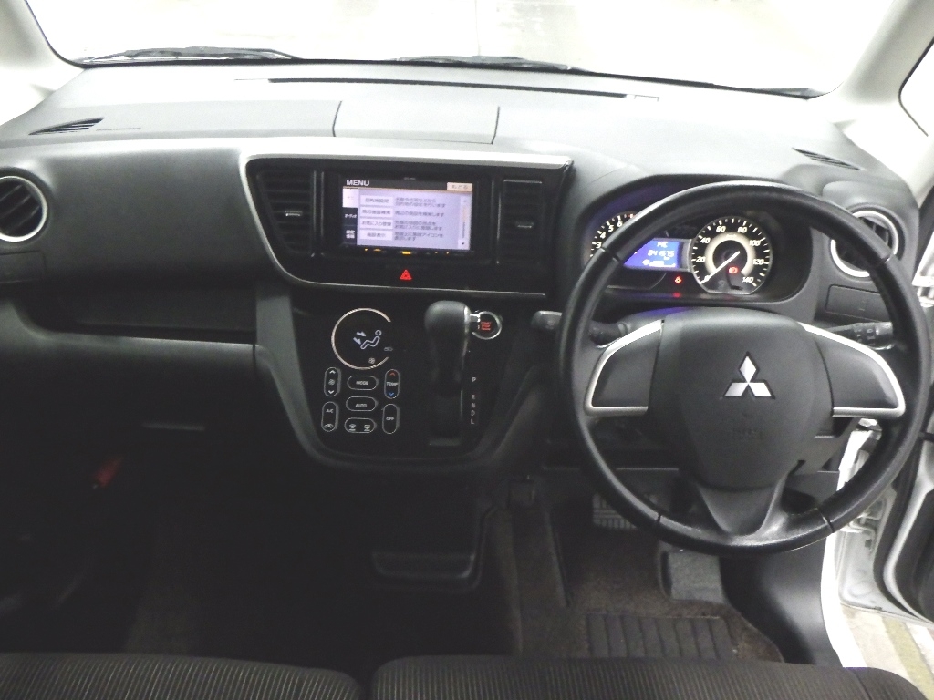 MITSUBISHI EK SPACE