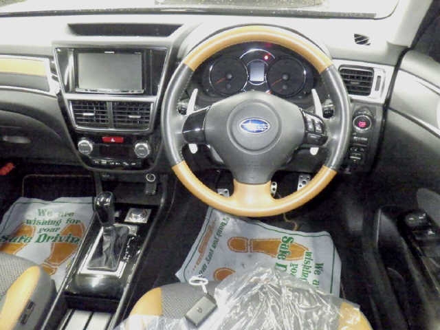 SUBARU EXIGA CROSSOVER 7