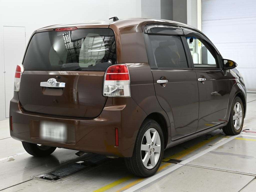 TOYOTA SPADE