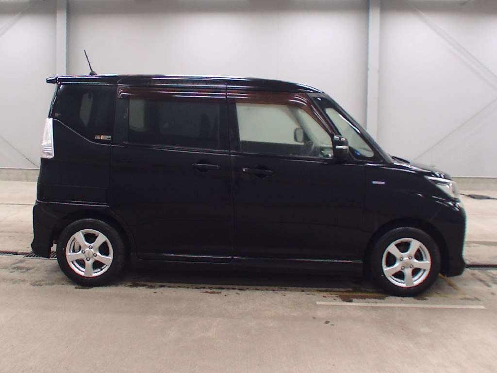 MITSUBISHI DELICA D:2
