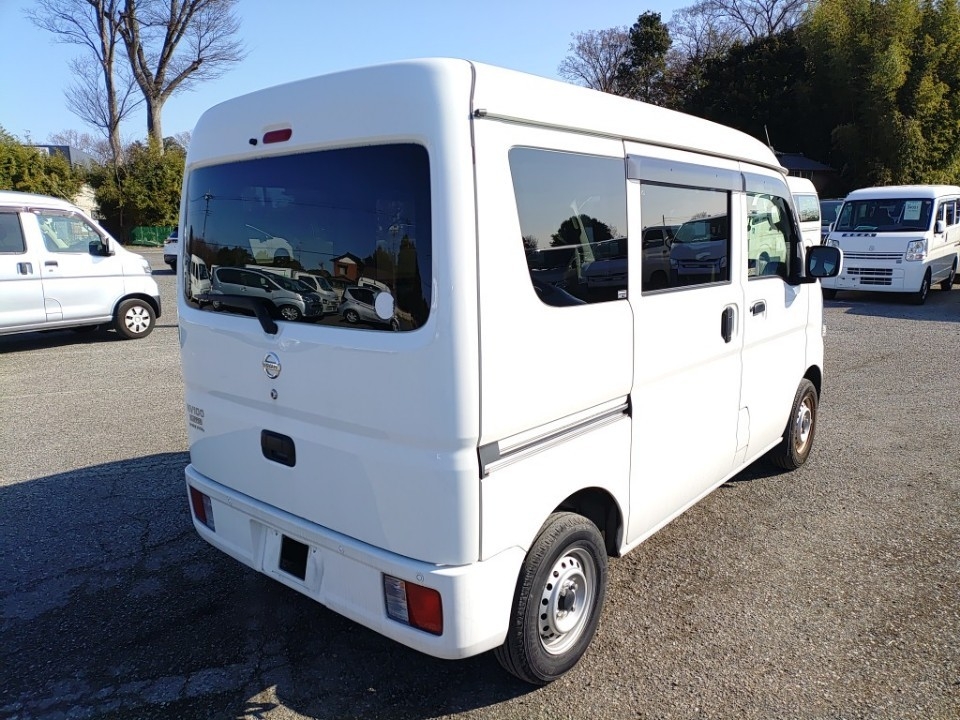 NISSAN NV100 CLIPPER