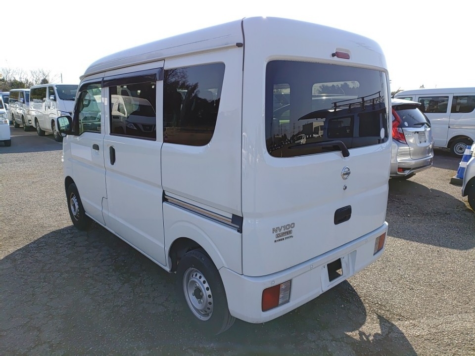 NISSAN NV100 CLIPPER