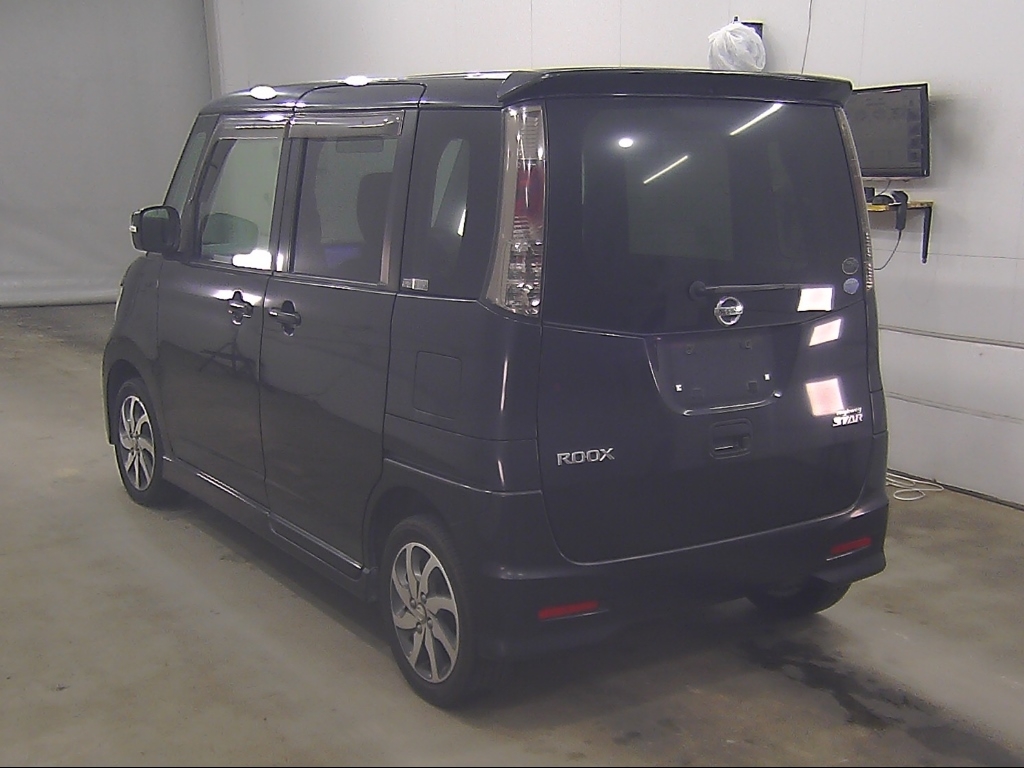 NISSAN ROOX