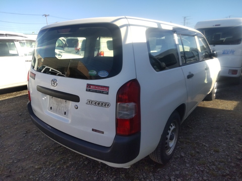 TOYOTA PROBOX