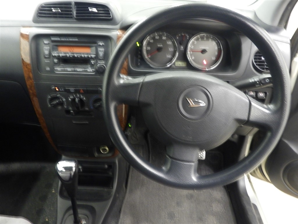 DAIHATSU MIRA AVY
