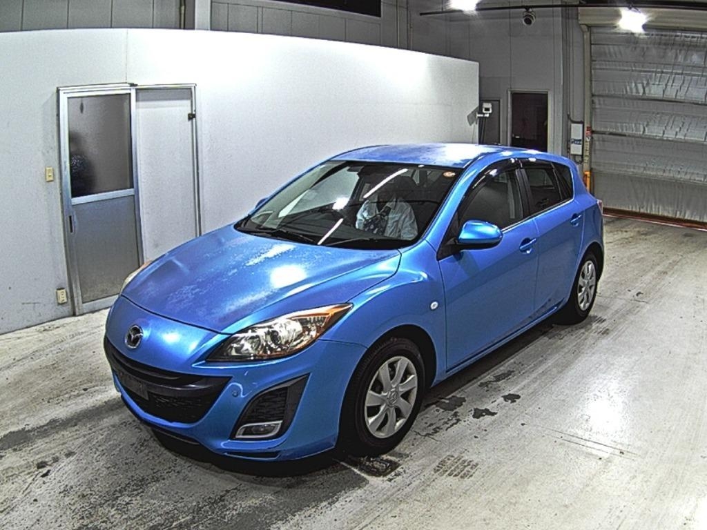 MAZDA AXELA