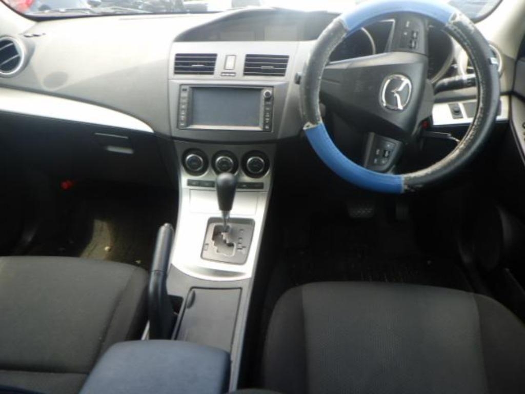 MAZDA AXELA