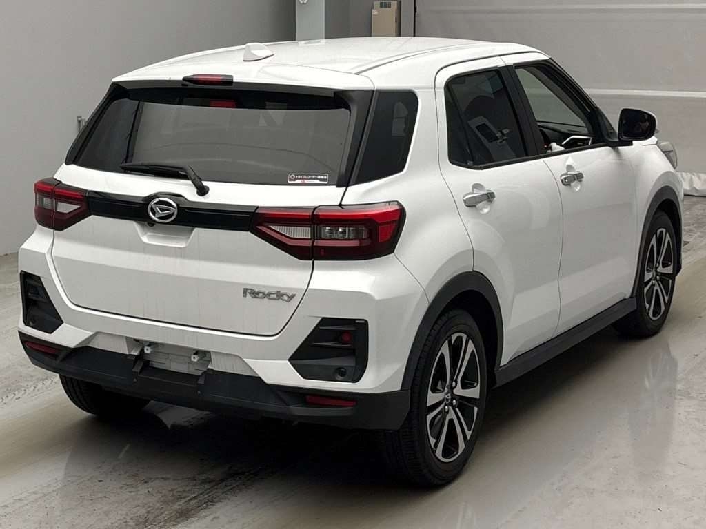 DAIHATSU ROCKY