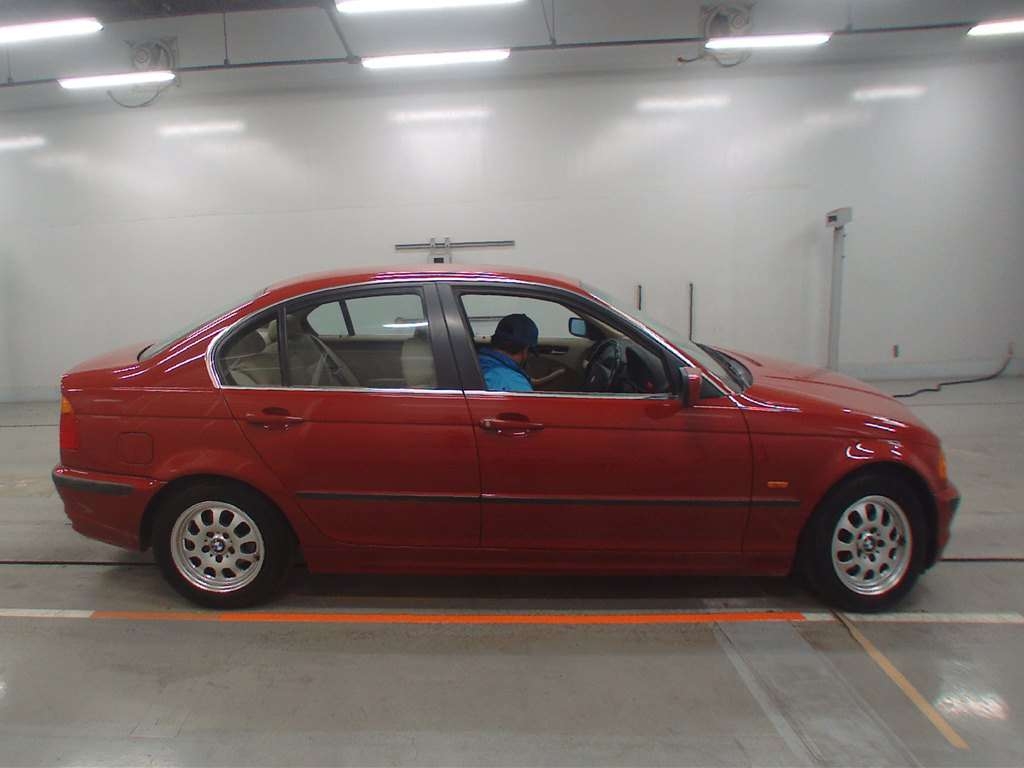 BMW 3-SERIES