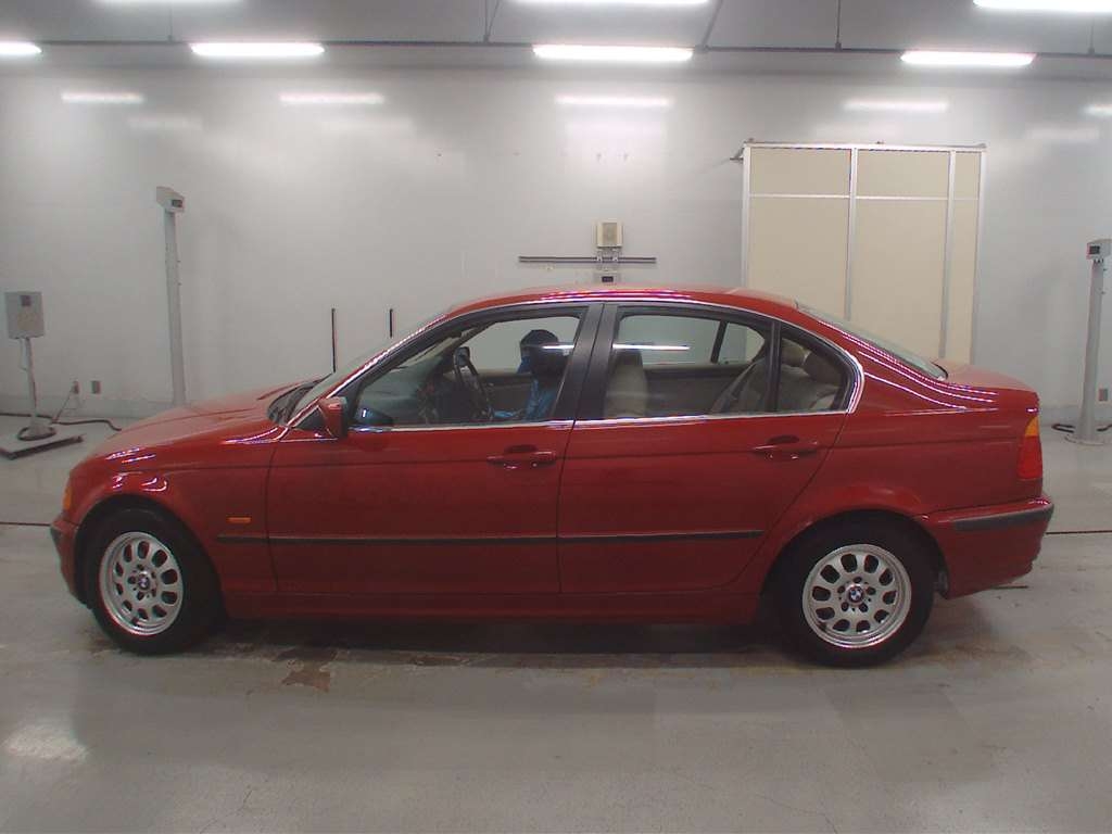 BMW 3-SERIES