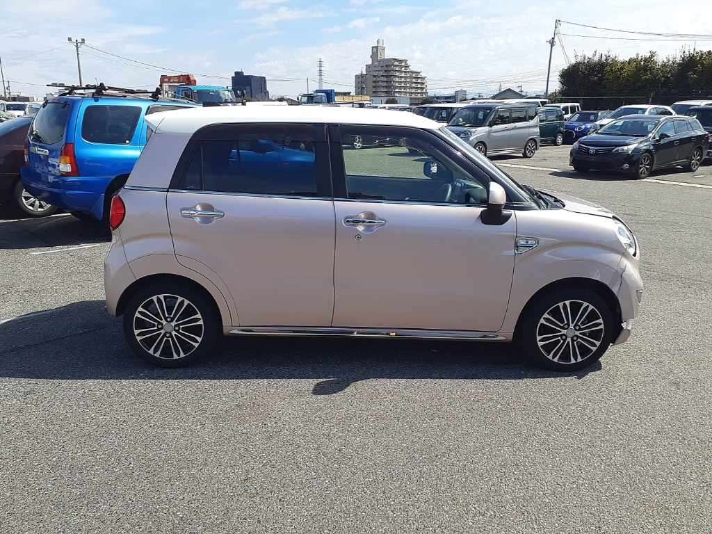 DAIHATSU CAST