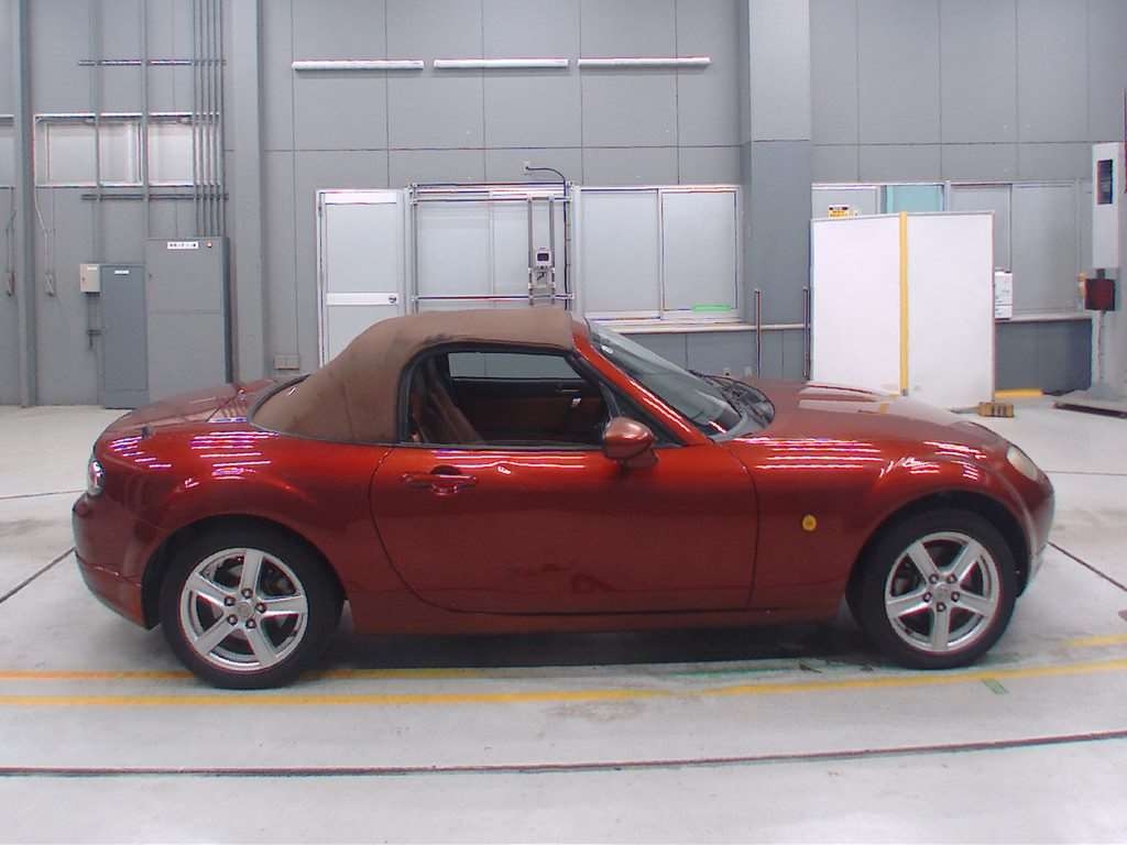 MAZDA ROADSTER