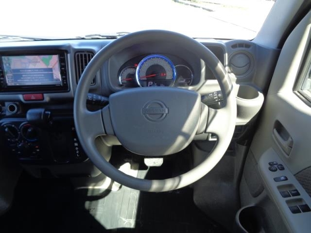 NISSAN NV100 CLIPPER
