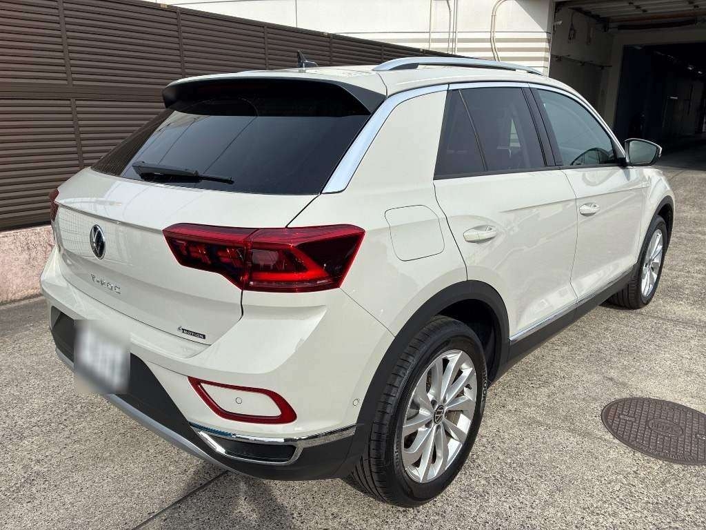 VOLKSWAGEN T-ROC
