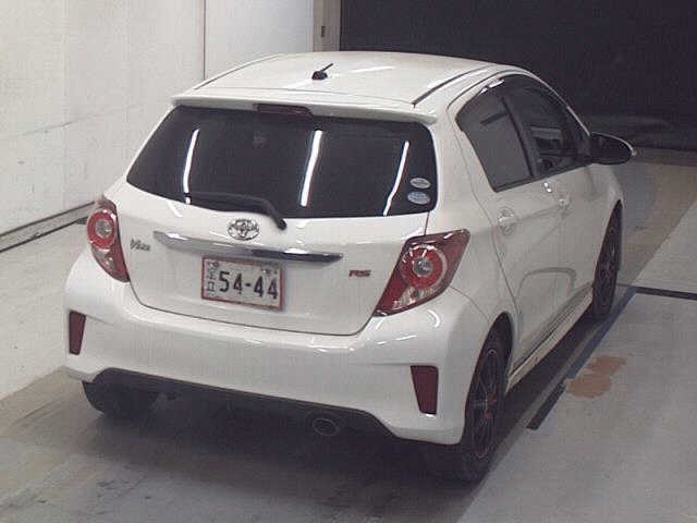 TOYOTA VITZ